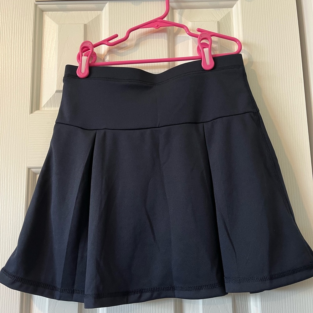 NWT, IZOD Girls School Uniform Sensory-Friendly Pleated Scooter Skirt - Picture 3 of 7